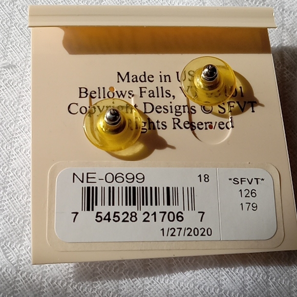 Dancing Winds Earrings Natural Pearl, NWT, Pretty, shiny and dramatic. - Picture 2 of 4